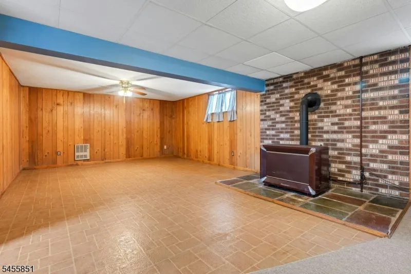 6 Jackson Valley Rd Washington, NJ 07882