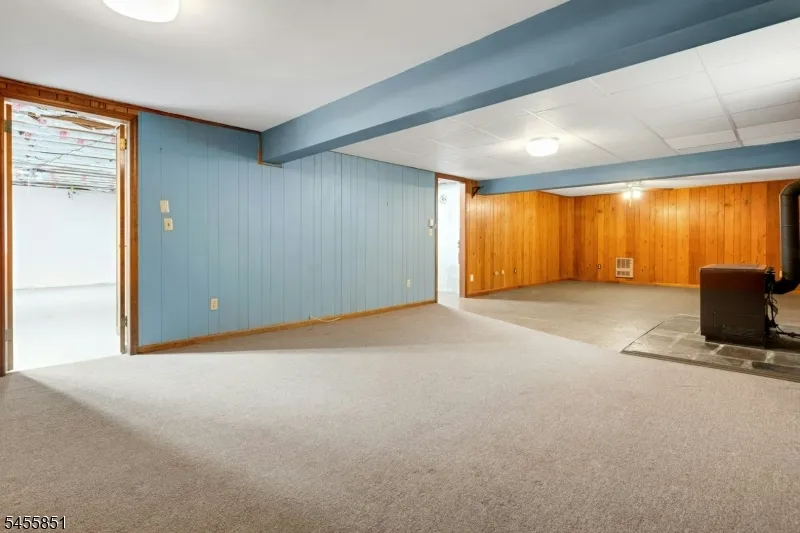 6 Jackson Valley Rd Washington, NJ 07882