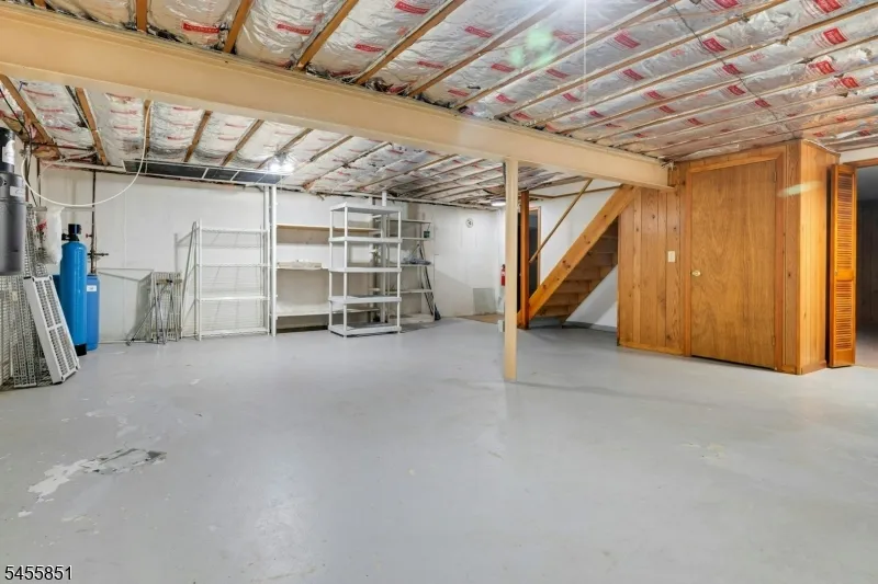 6 Jackson Valley Rd Washington, NJ 07882