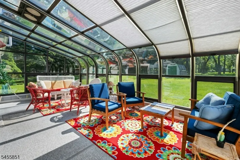 6 Jackson Valley Rd Washington, NJ 07882