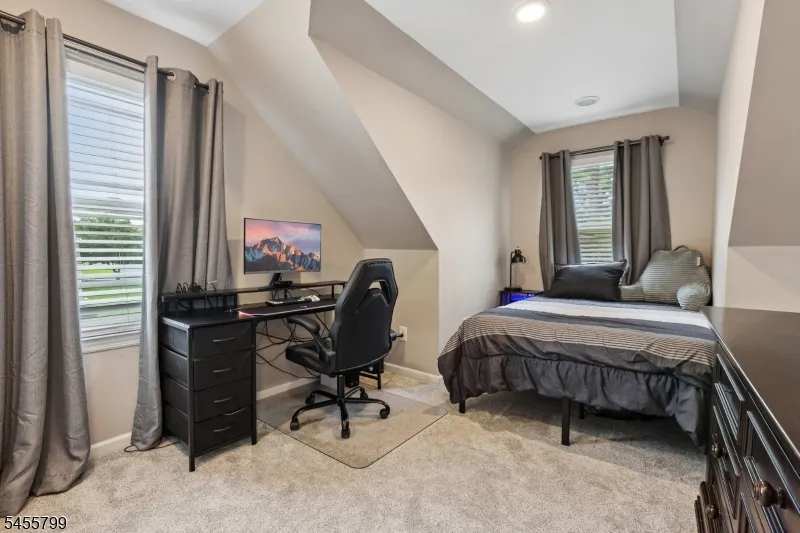 74 Overhill Rd Belleville, NJ 07109