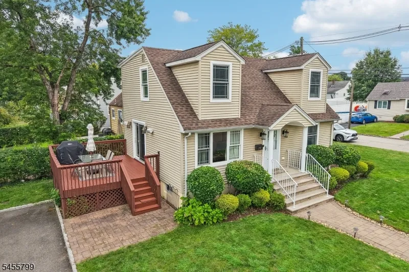 74 Overhill Rd Belleville, NJ 07109