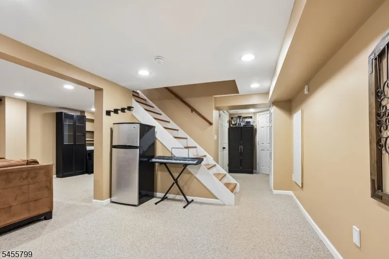 74 Overhill Rd Belleville, NJ 07109