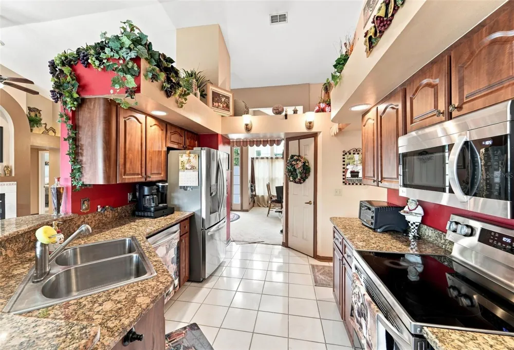 102 BIRKWOOD COURT Debary, FL 32713