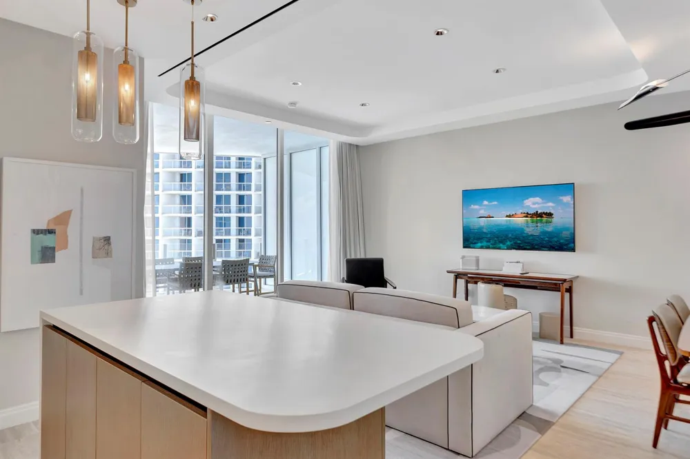525 FORT LAUDERDALE BEACH BOULEVARD #1705 Fort Lauderdale, FL 33304