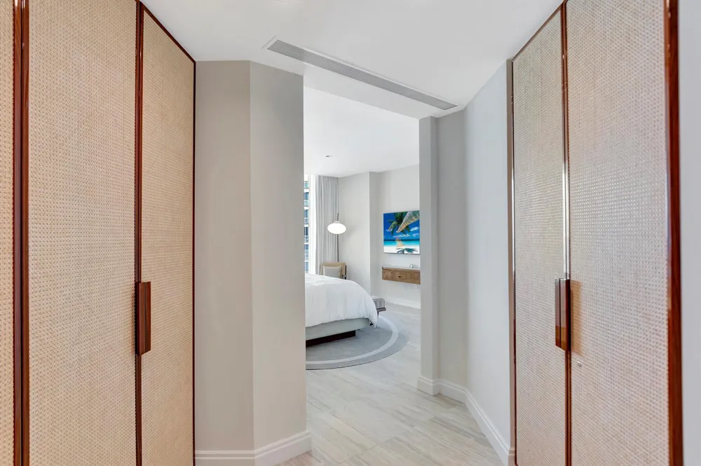 525 FORT LAUDERDALE BEACH BOULEVARD #1705 Fort Lauderdale, FL 33304