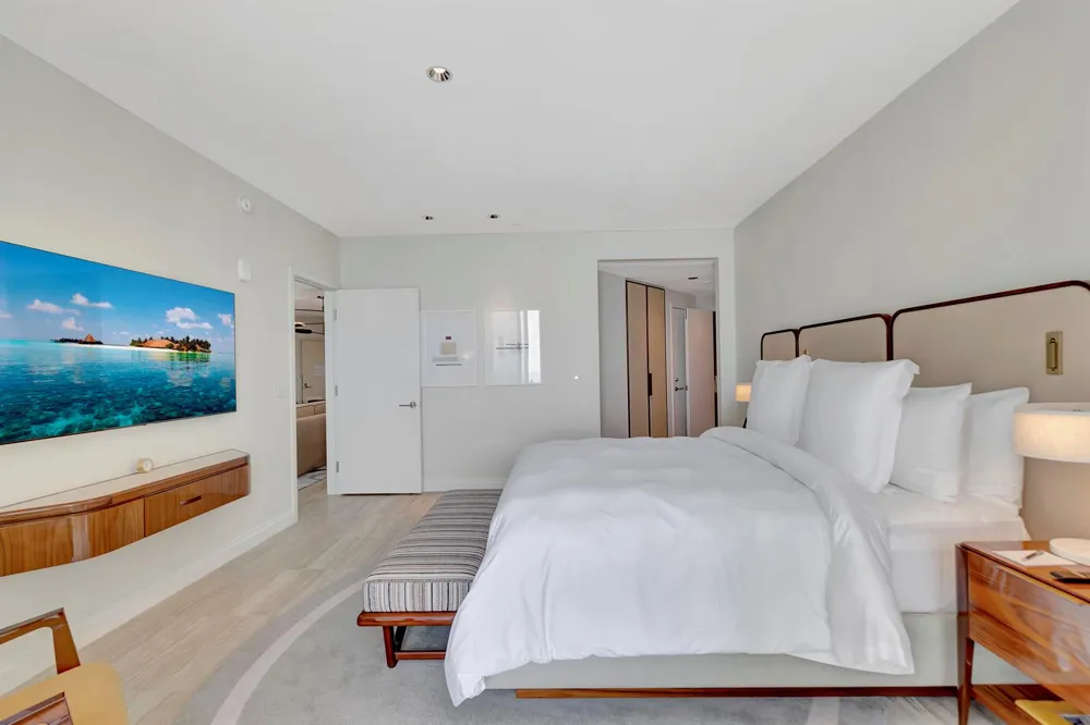 525 FORT LAUDERDALE BEACH BOULEVARD #1705 Fort Lauderdale, FL 33304