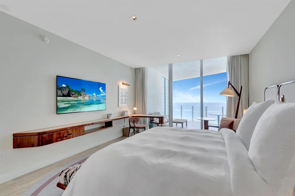 525 FORT LAUDERDALE BEACH BOULEVARD #1705 Fort Lauderdale, FL 33304