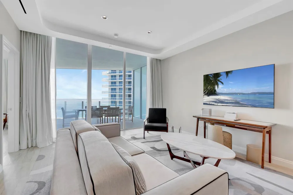 525 FORT LAUDERDALE BEACH BOULEVARD #1705 Fort Lauderdale, FL 33304