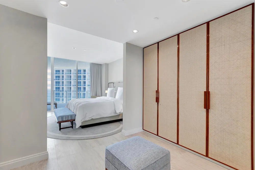 525 FORT LAUDERDALE BEACH BOULEVARD #1707 Fort Lauderdale, FL 33304