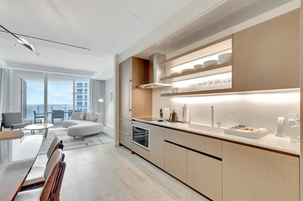 525 FORT LAUDERDALE BEACH BOULEVARD #1707 Fort Lauderdale, FL 33304