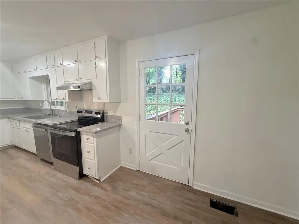 5641 Stone Court Stone Mountain, GA 30087