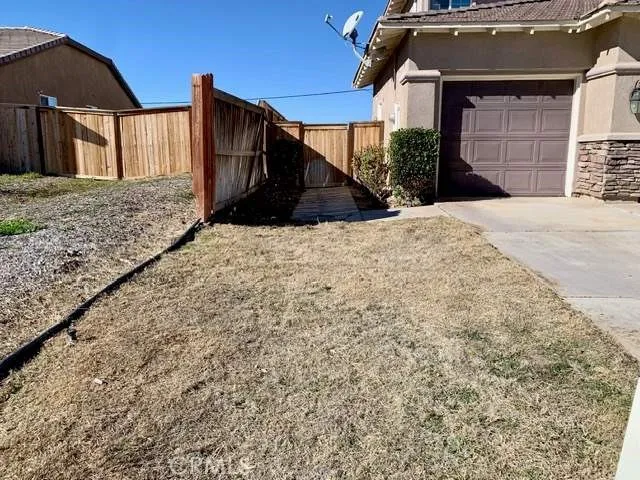 14990 Lexington Adelanto, CA 92301
