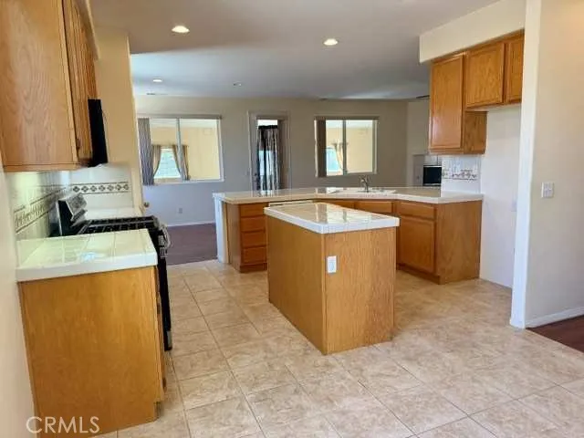 14990 Lexington Adelanto, CA 92301
