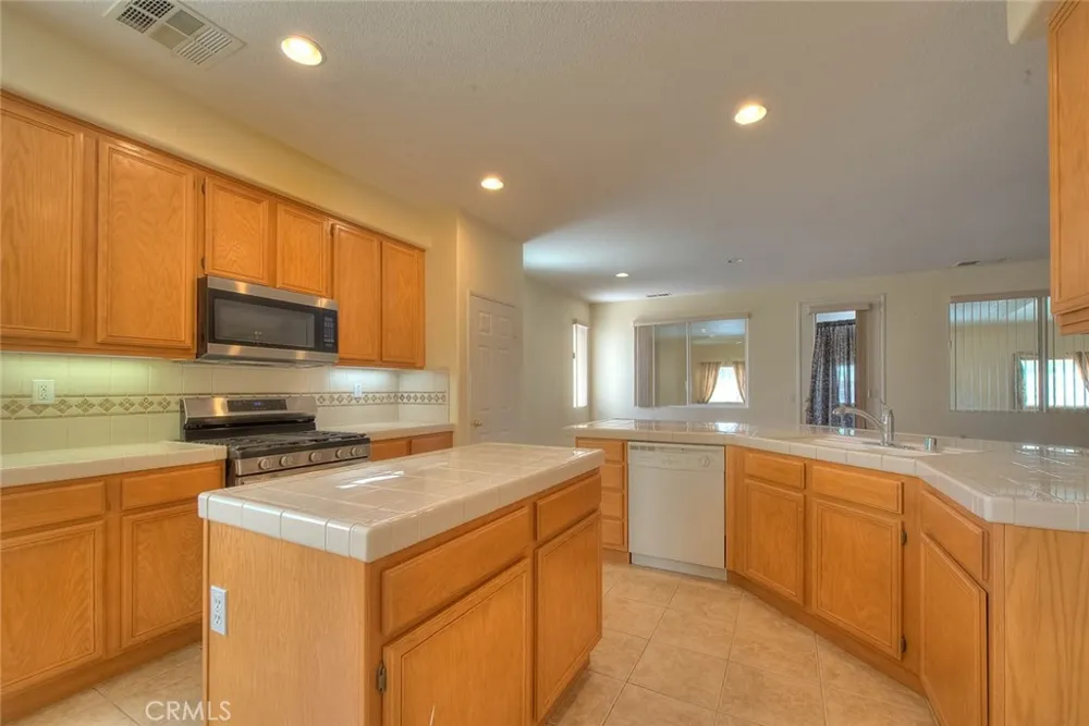 14990 Lexington Adelanto, CA 92301