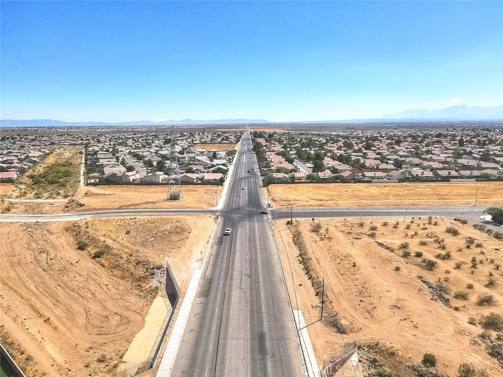 14990 Lexington Adelanto, CA 92301