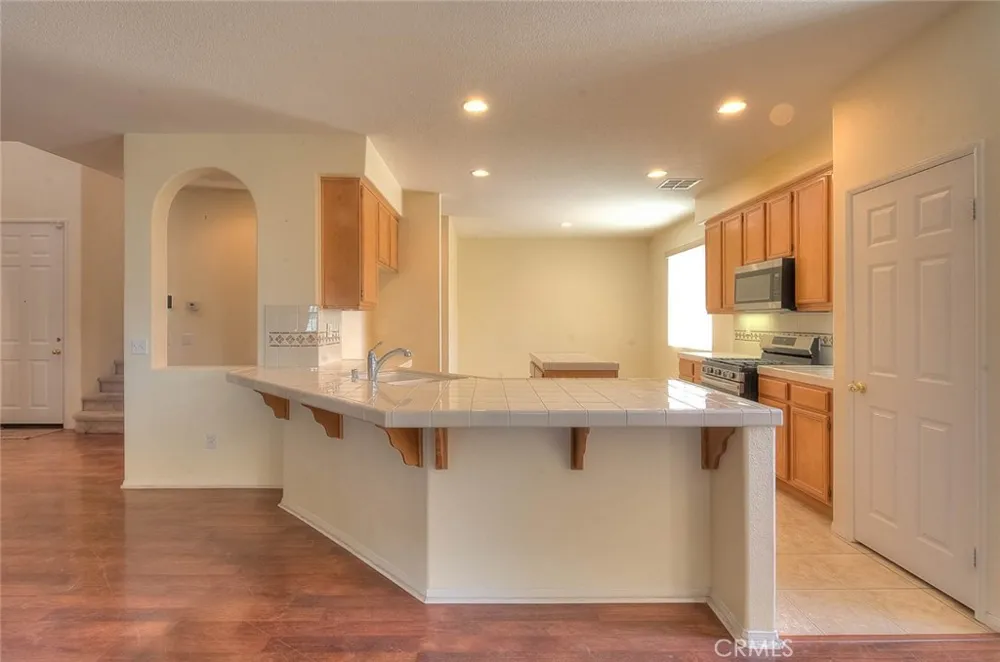14990 Lexington Adelanto, CA 92301