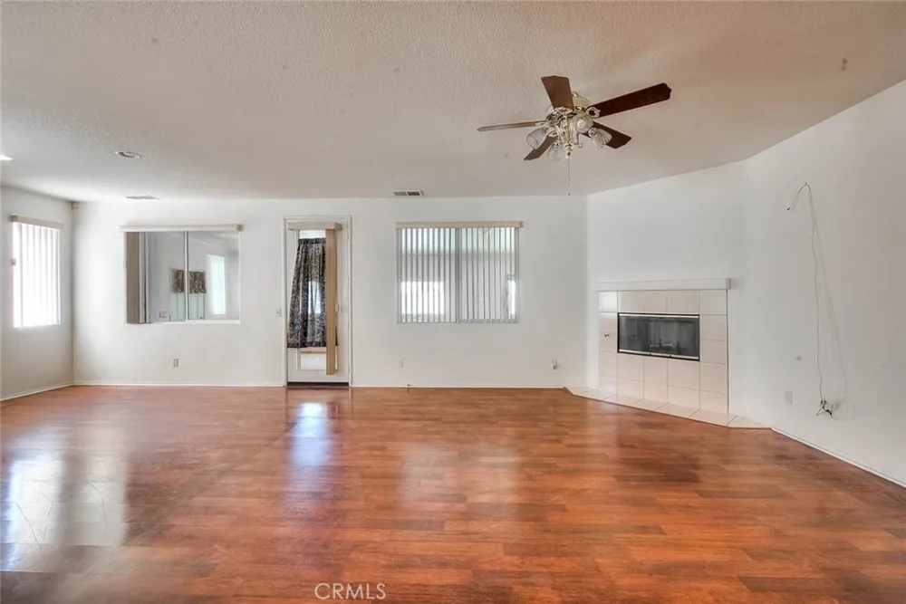 14990 Lexington Adelanto, CA 92301