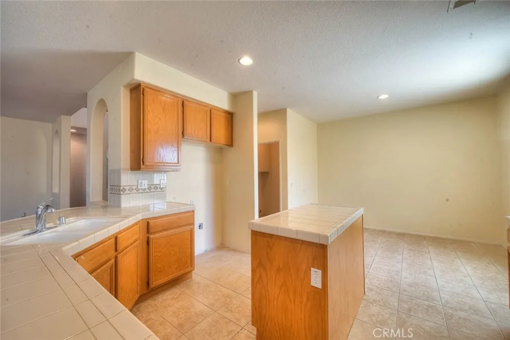14990 Lexington Adelanto, CA 92301