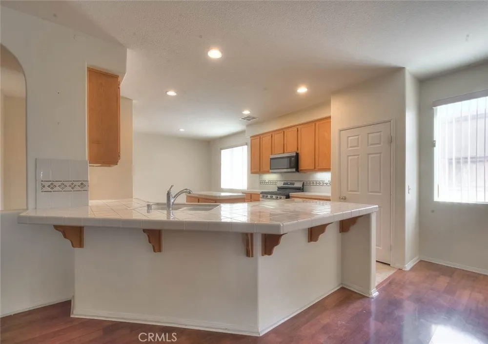 14990 Lexington Adelanto, CA 92301