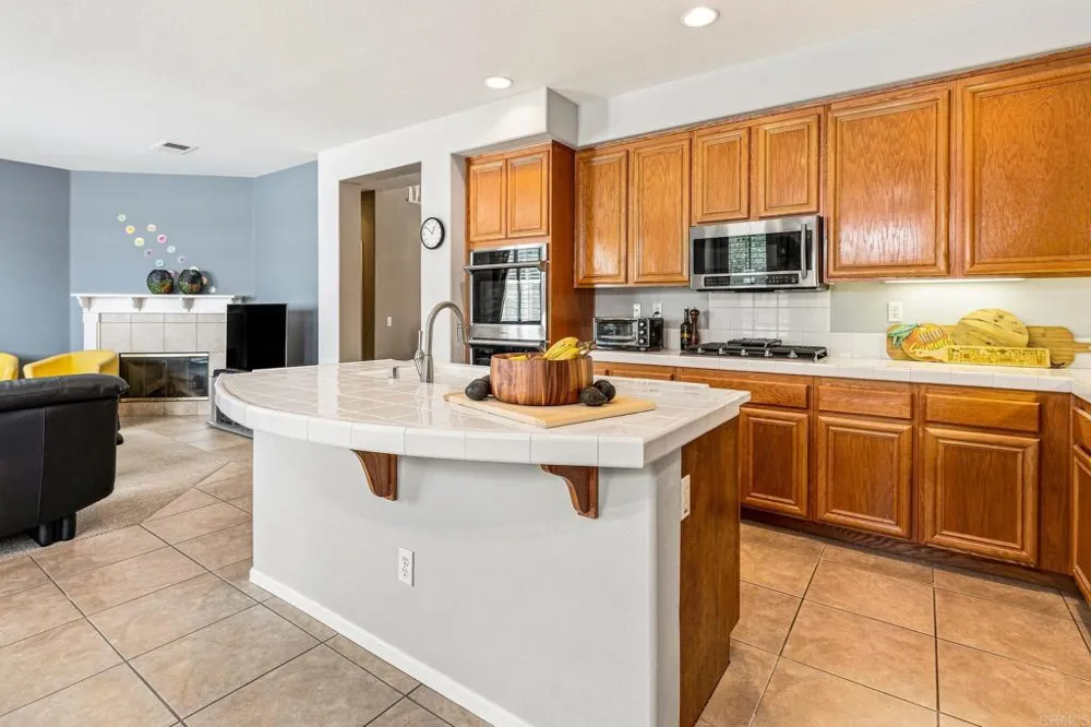 845 Esperanza Place Chula Vista, CA 91914