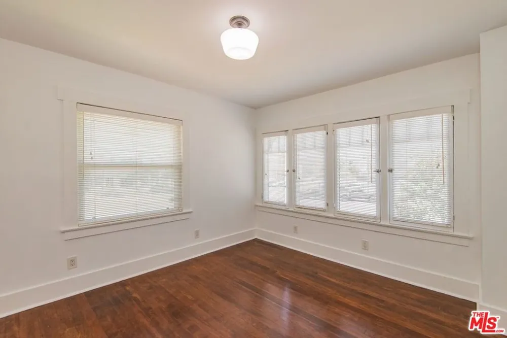 4530 W Washington Boulevard Los Angeles, CA 90016