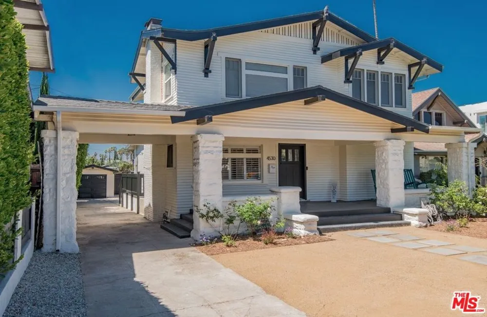 4530 W Washington Boulevard Los Angeles, CA 90016
