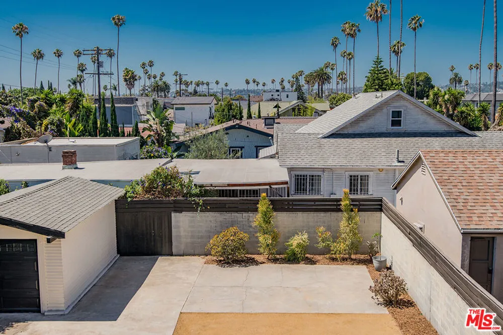4530 W Washington Boulevard Los Angeles, CA 90016