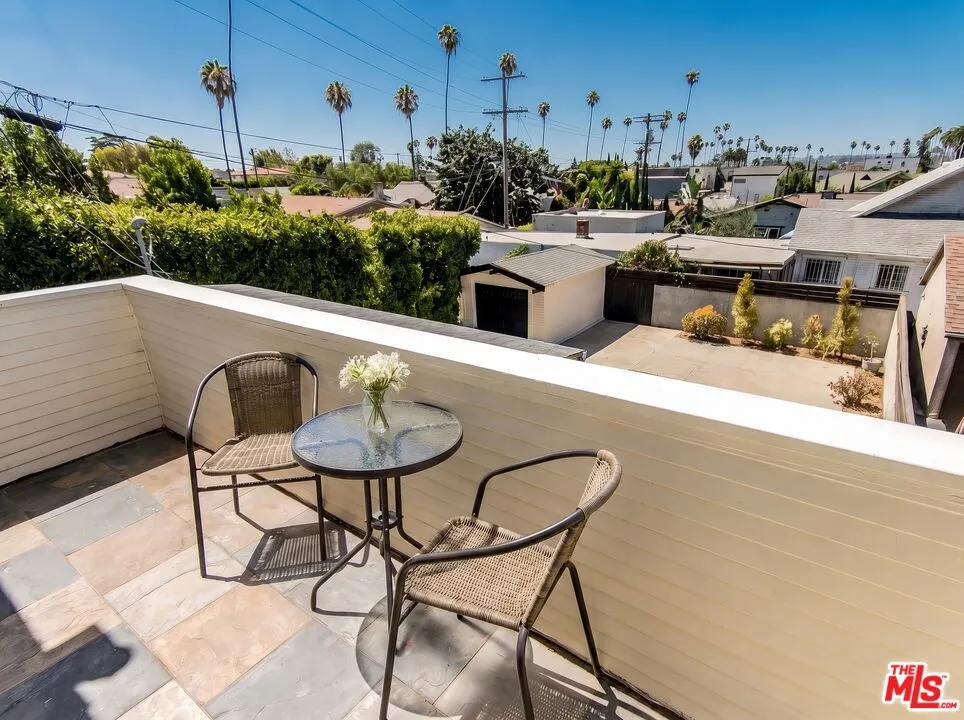 4530 W Washington Boulevard Los Angeles, CA 90016