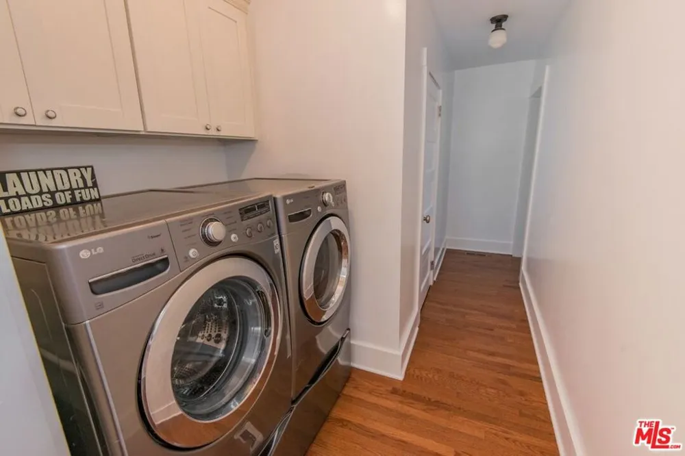 4530 W Washington Boulevard Los Angeles, CA 90016