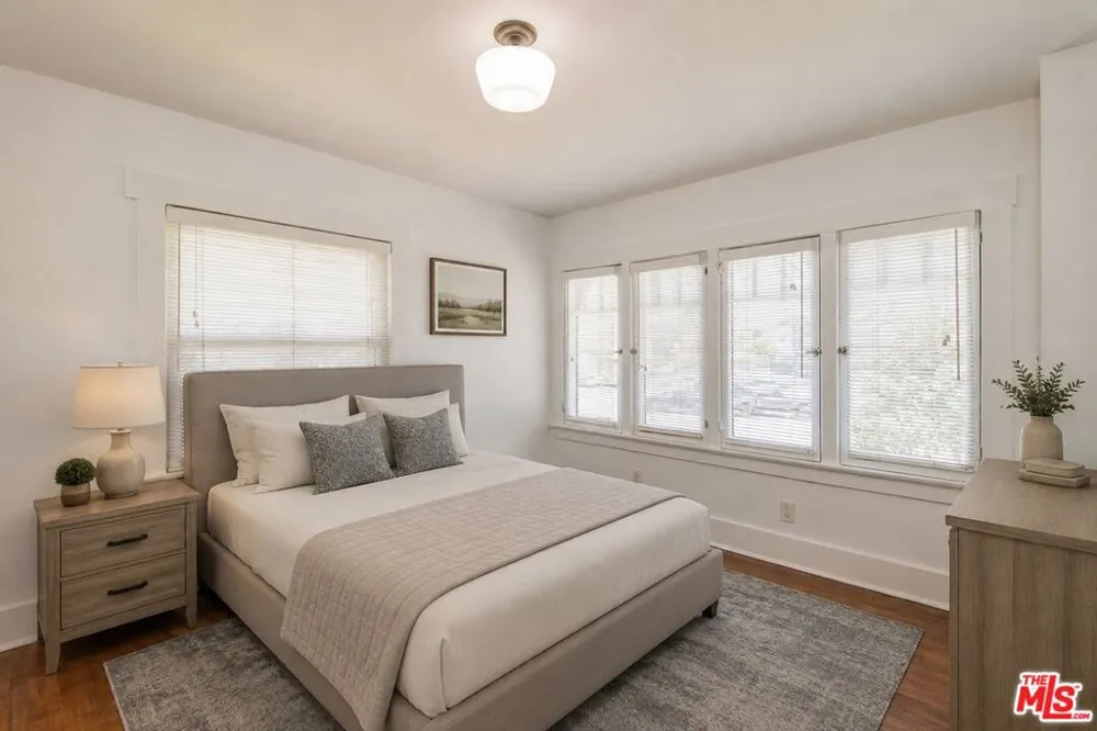 4530 W Washington Boulevard Los Angeles, CA 90016