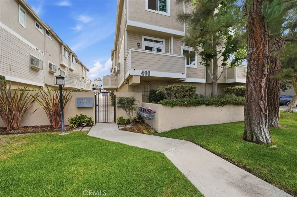 400 Richmond #2 El Segundo, CA 90245