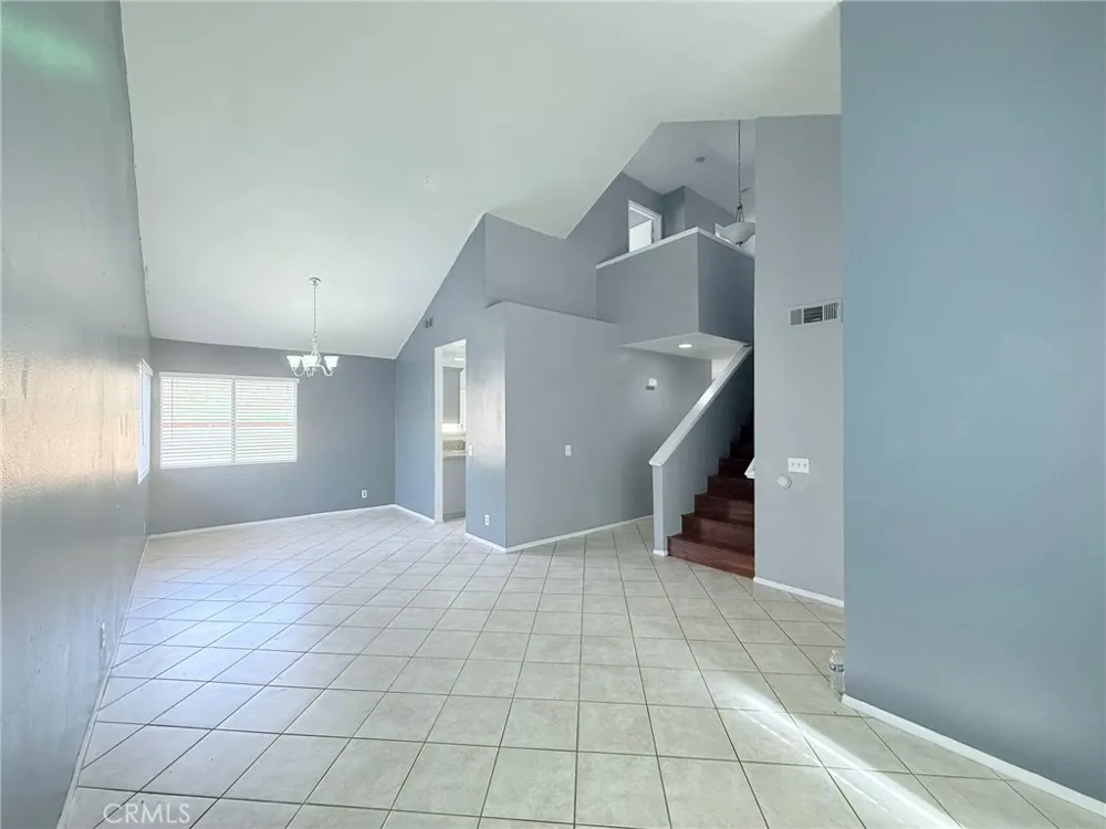 11876 Albion Way Moreno Valley, CA 92557