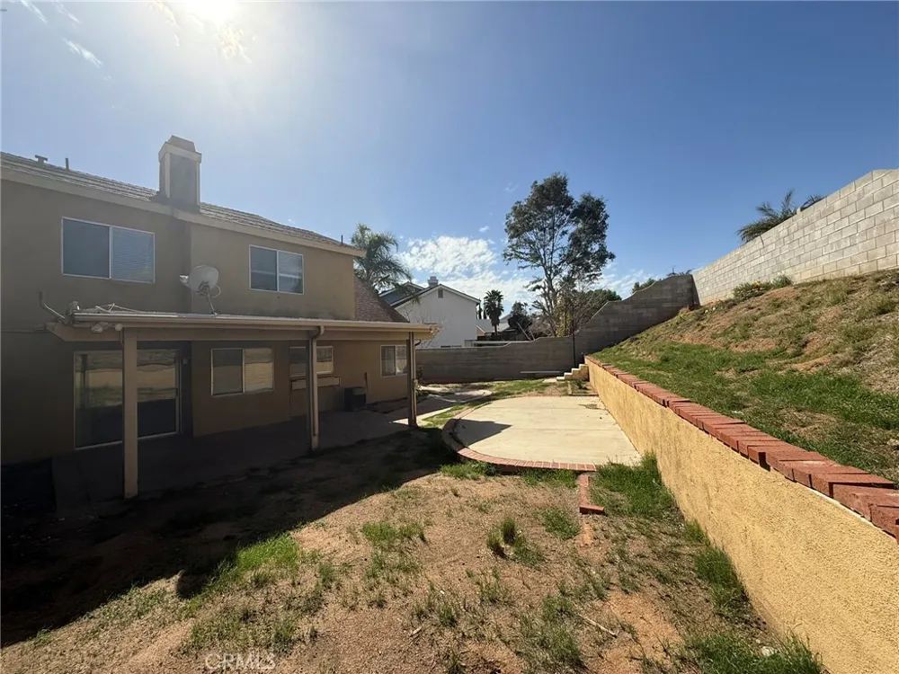 11876 Albion Way Moreno Valley, CA 92557