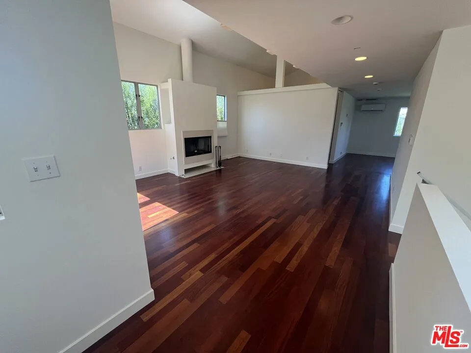 344 Indiana Avenue #C Venice, CA 90291