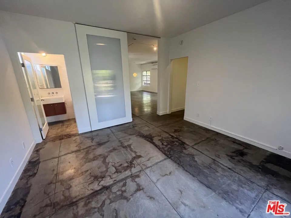 344 Indiana Avenue #C Venice, CA 90291