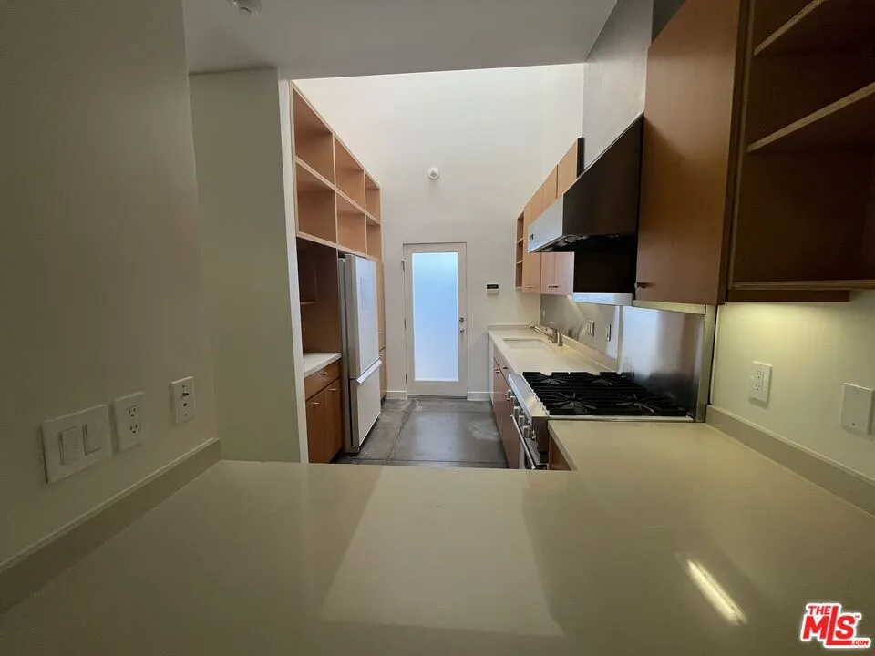344 Indiana Avenue #C Venice, CA 90291