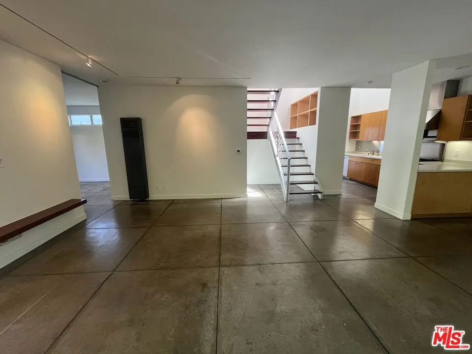 344 Indiana Avenue #C Venice, CA 90291