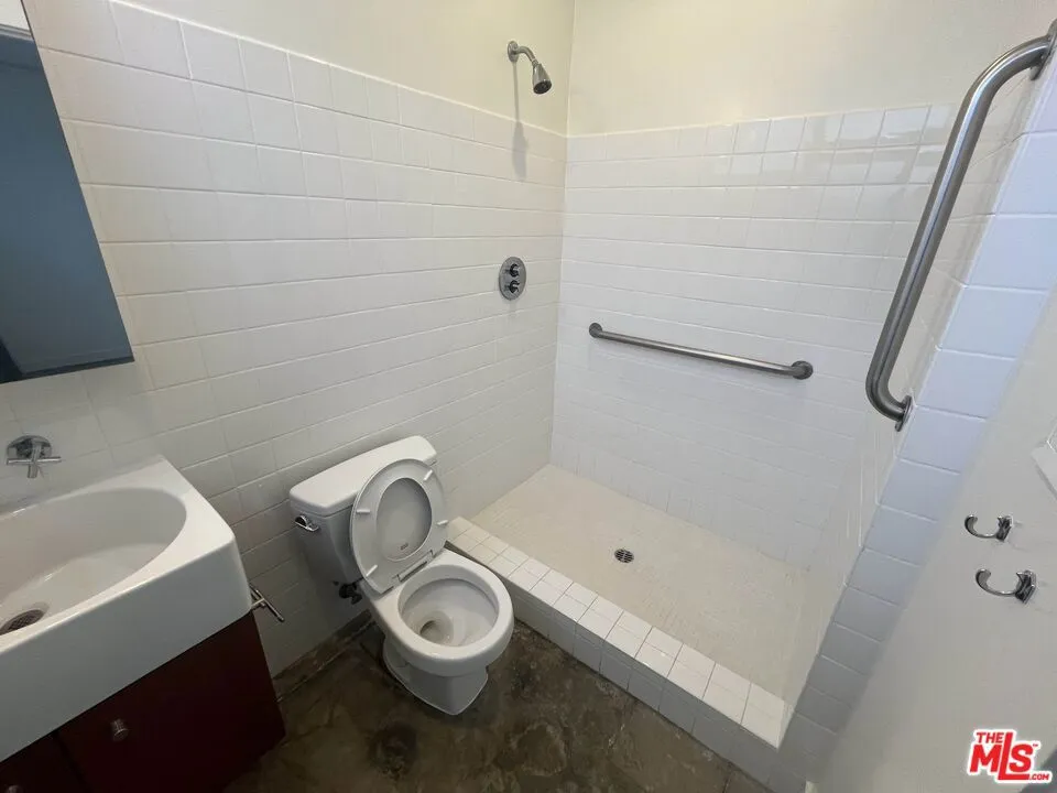 344 Indiana Avenue #C Venice, CA 90291