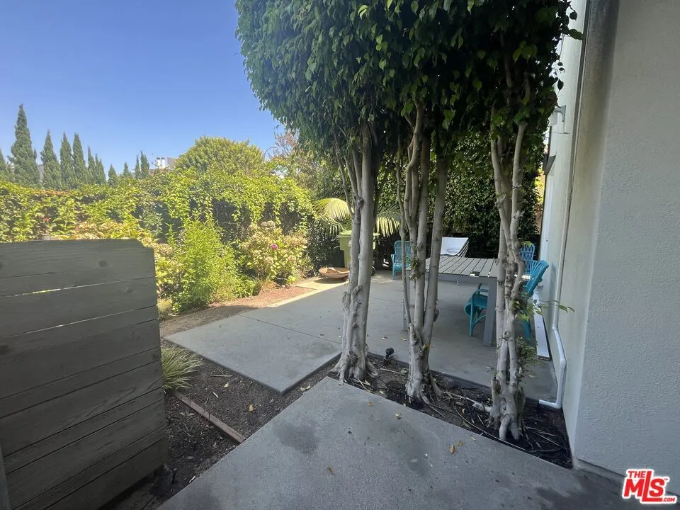 344 Indiana Avenue #C Venice, CA 90291