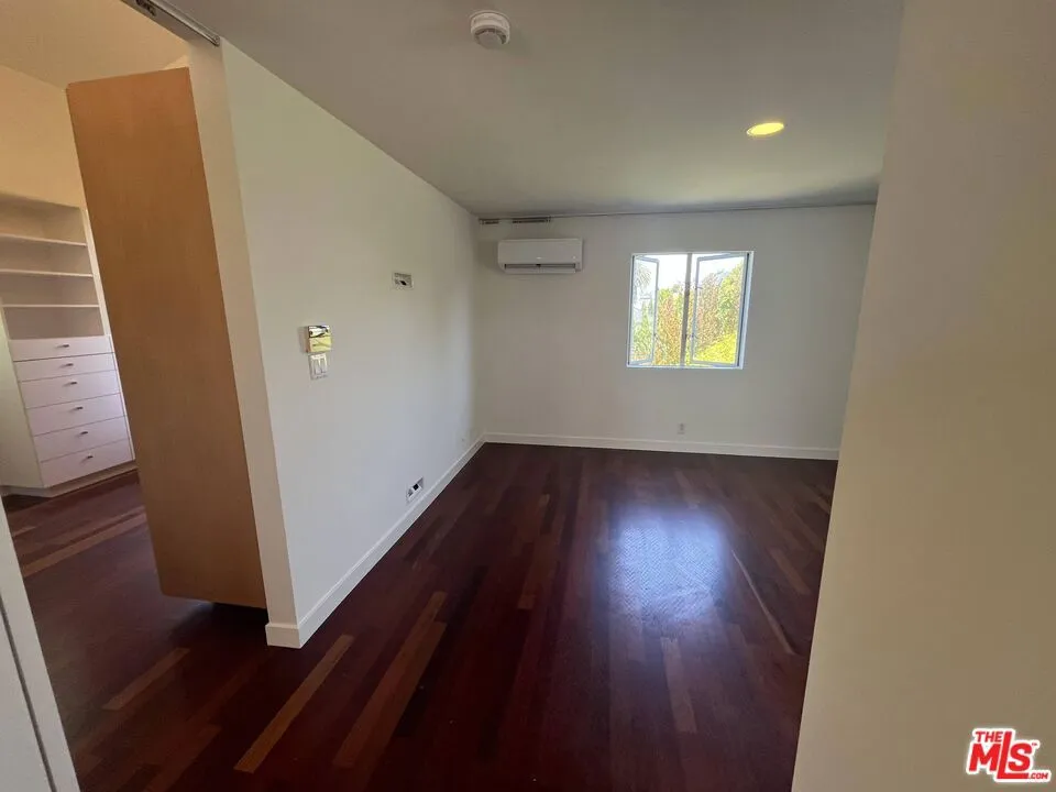 344 Indiana Avenue #C Venice, CA 90291