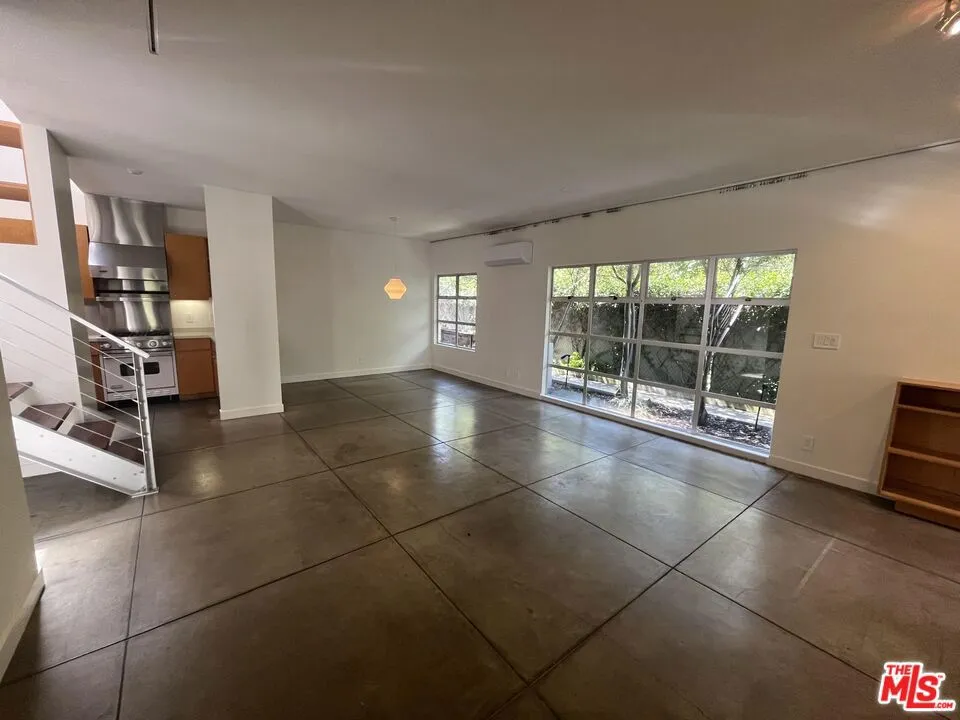 344 Indiana Avenue #C Venice, CA 90291
