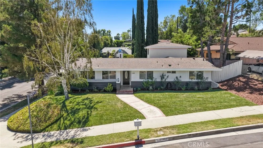 23800 Hatteras Street Woodland Hills, CA 91367
