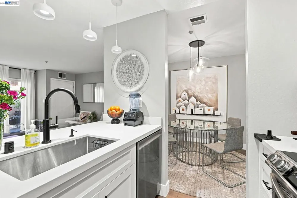 3173 Wayside Plaza #113 Walnut Creek, CA 94597