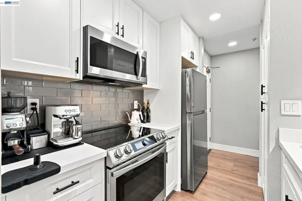 3173 Wayside Plaza #113 Walnut Creek, CA 94597