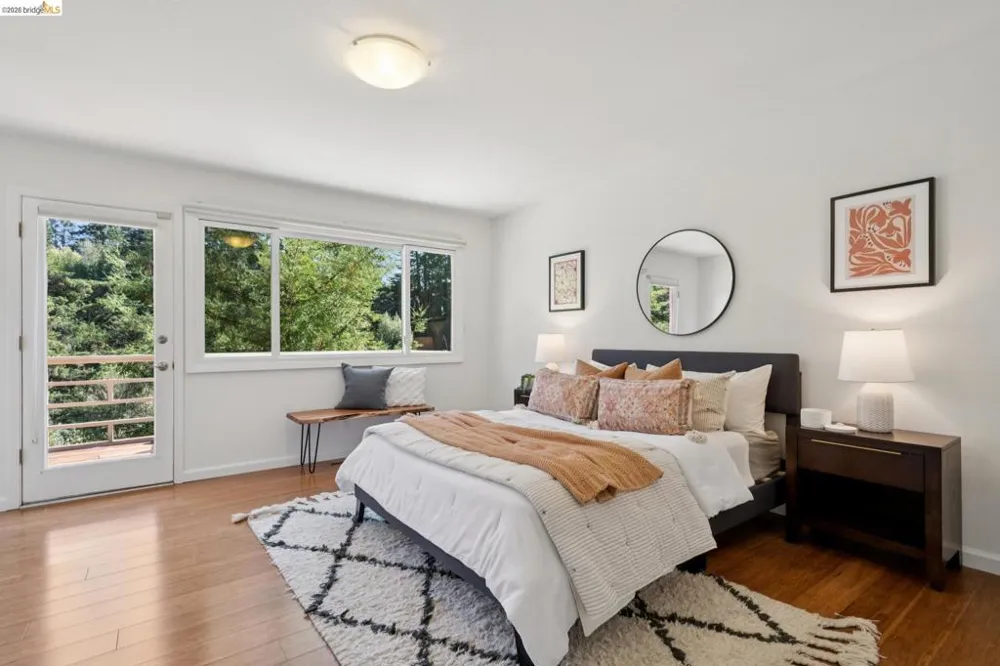 6040 Chelton Dr Oakland, CA 94611
