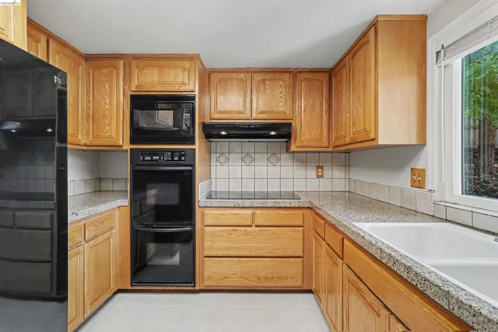 2326 Peachtree Cir Antioch, CA 94509