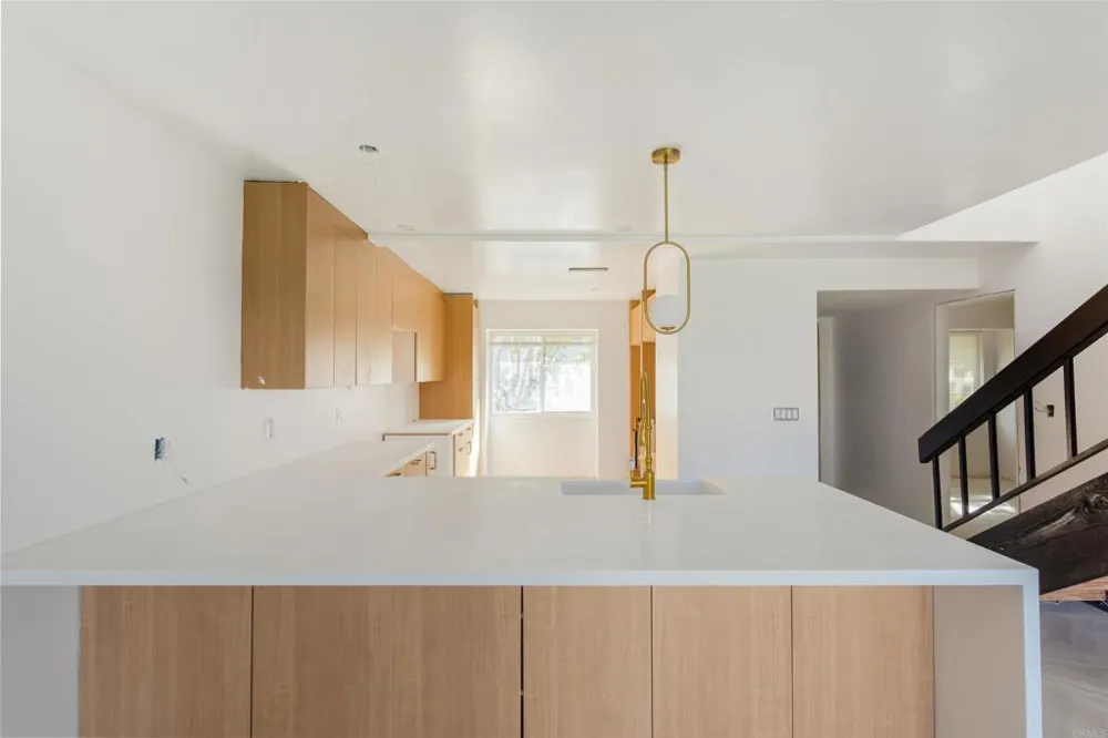 2510 Navarra Drive #524 Carlsbad, CA 92009