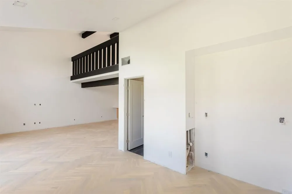 2510 Navarra Drive #524 Carlsbad, CA 92009