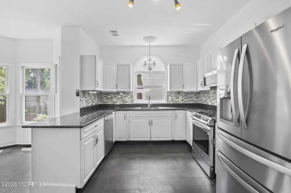 4 Claire Court Matawan, NJ 07747